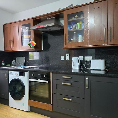 Whole Apartment In City Centre Лондон Екстериор снимка